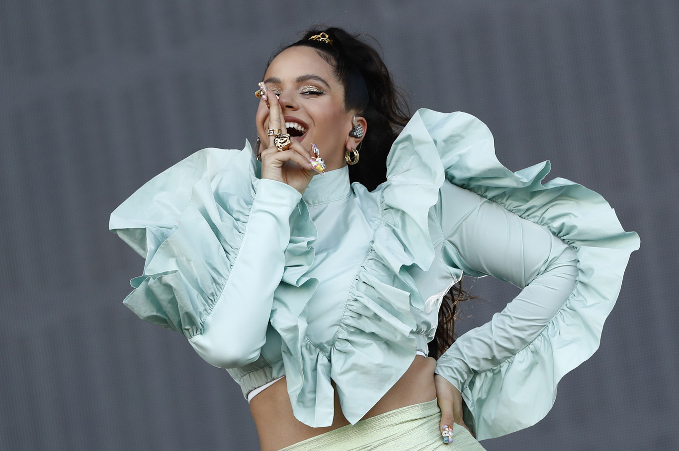 Rosalía: Un Icono De La Industria De La Moda